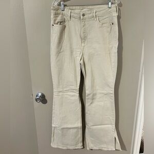 Old Navy higher high rise flare jeans, size 12
